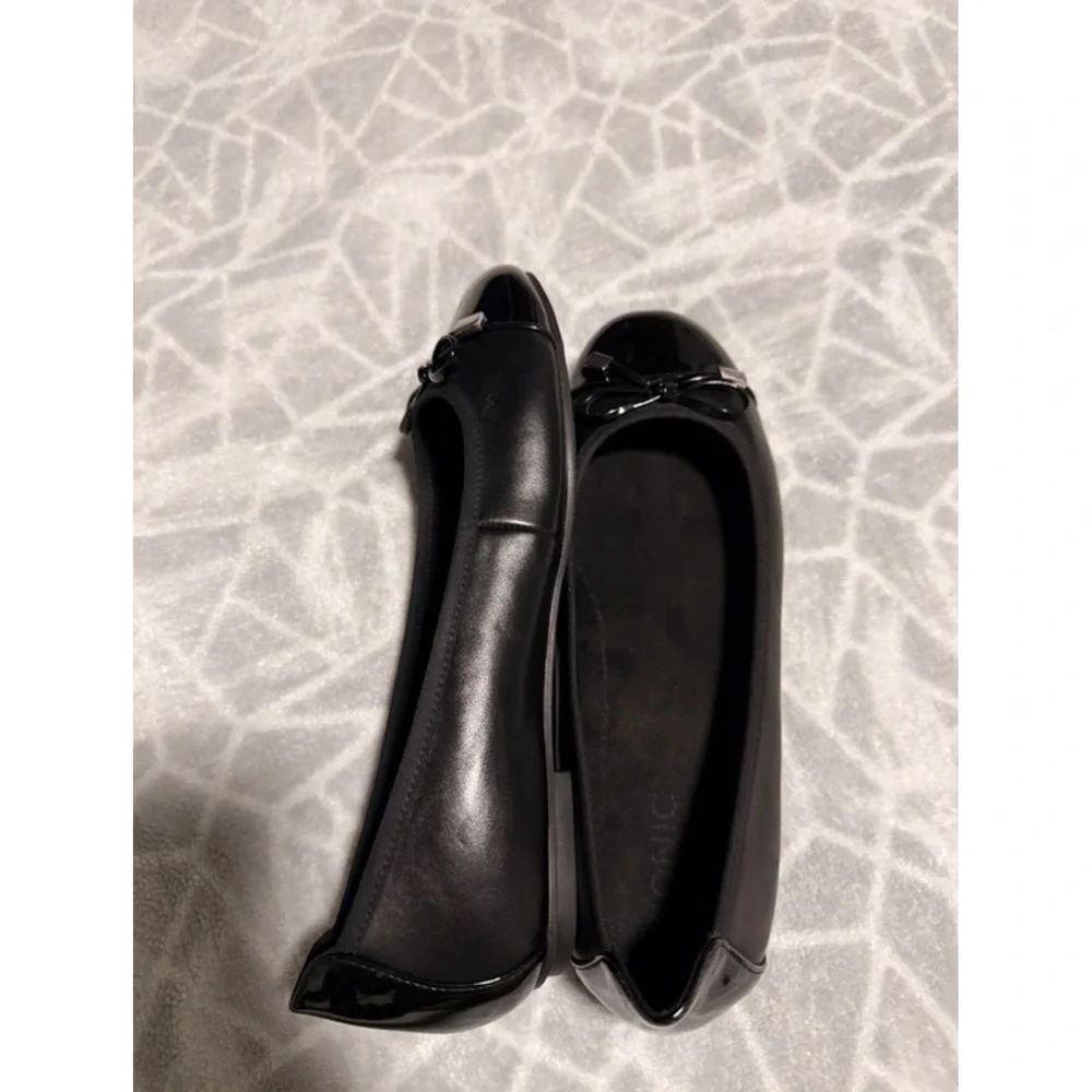 VIONIC Minna Black Leather Ballet Flats w/ Bow Slip On Orthotic Size 9 NWOT $148